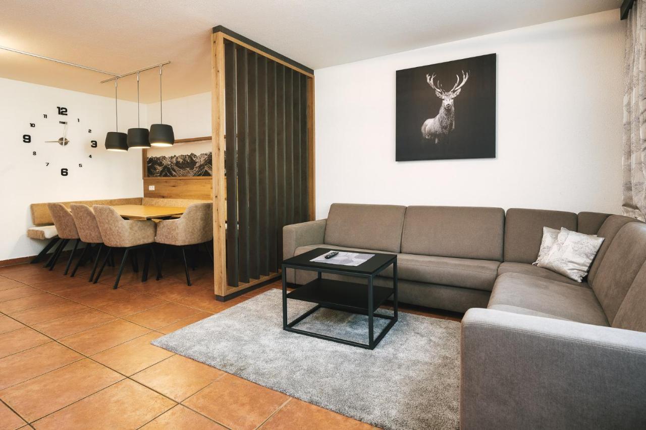 Camping Dreilaendereck Blockhuetten & Apartments Ried im Oberinntal Dış mekan fotoğraf