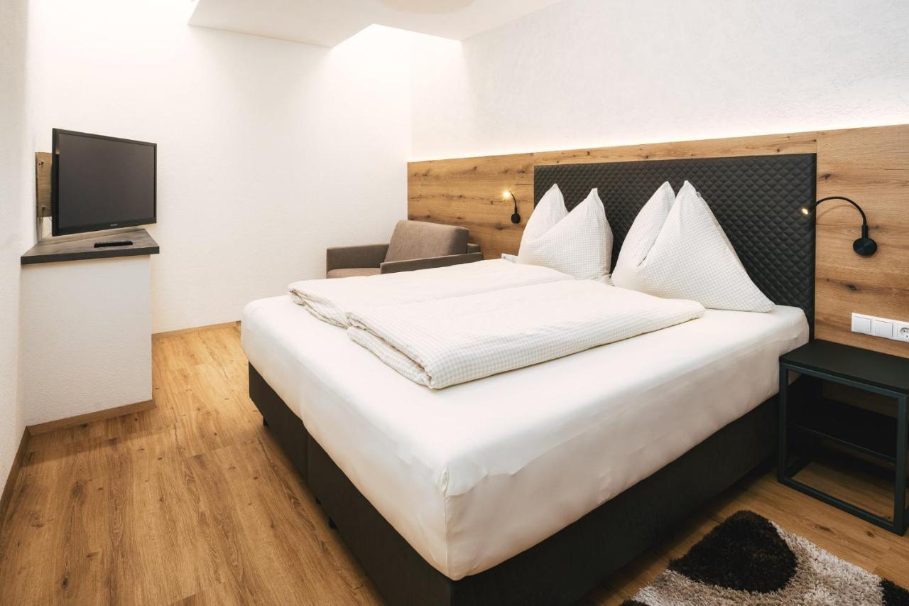Camping Dreilaendereck Blockhuetten & Apartments Ried im Oberinntal Dış mekan fotoğraf