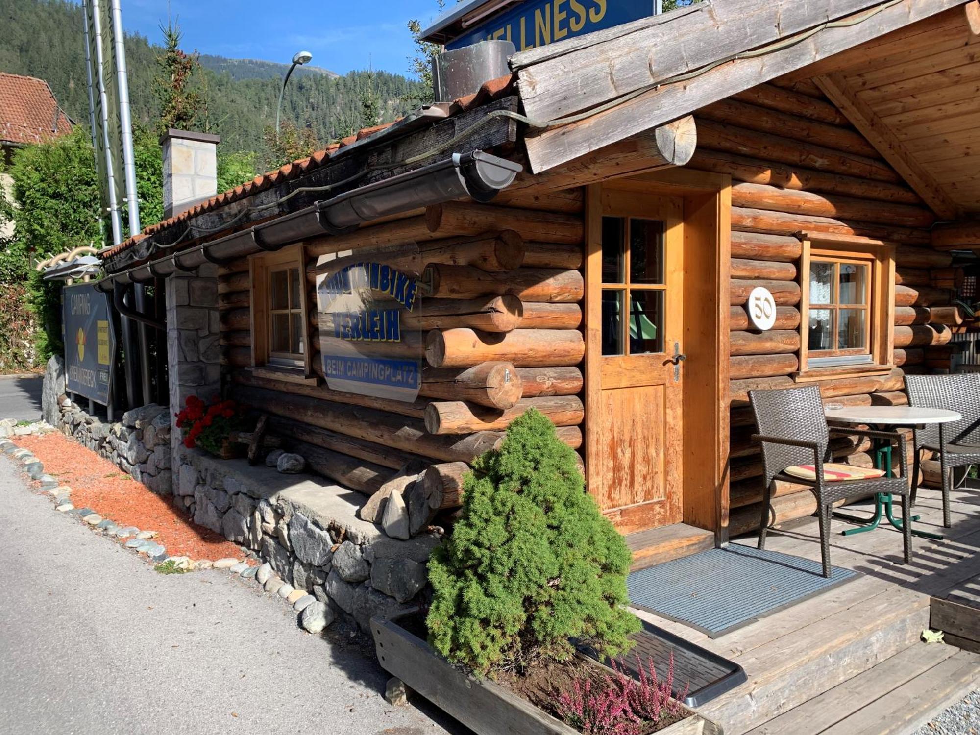 Camping Dreilaendereck Blockhuetten & Apartments Ried im Oberinntal Dış mekan fotoğraf
