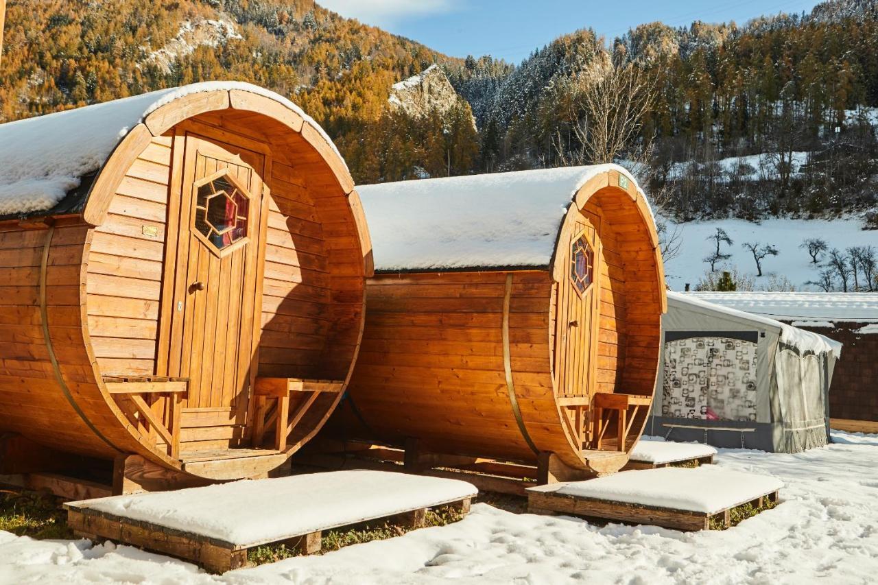 Camping Dreilaendereck Blockhuetten & Apartments Ried im Oberinntal Dış mekan fotoğraf